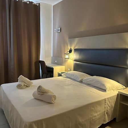 Hotel City 20 Milánó Kültér fotó