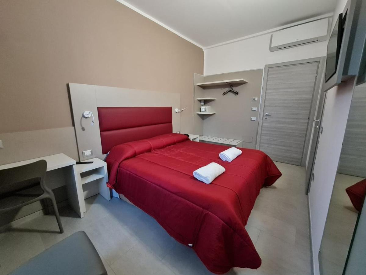 Hotel City 20 Milánó Kültér fotó