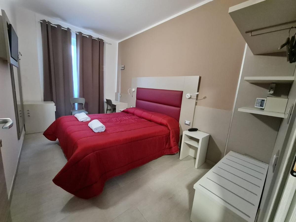 Hotel City 20 Milánó Kültér fotó