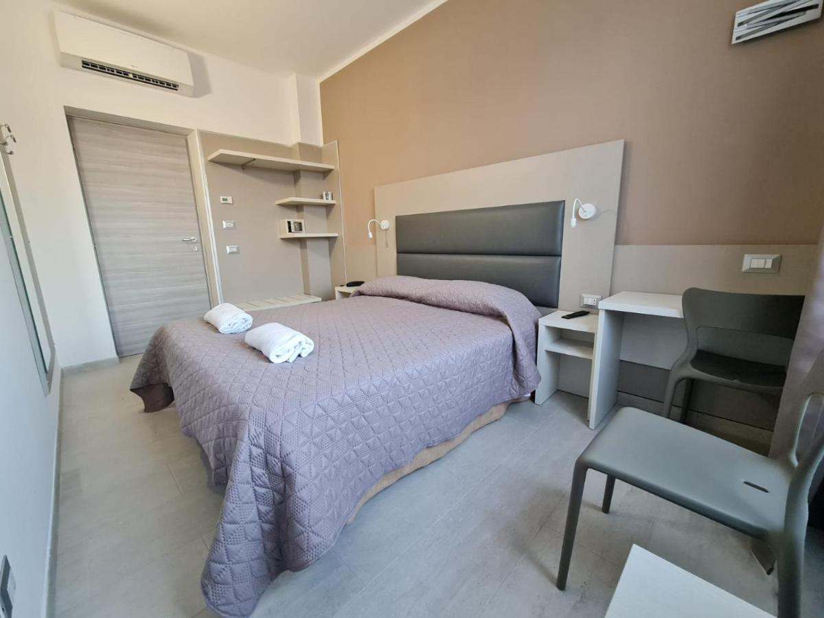 Hotel City 20 Milánó Kültér fotó